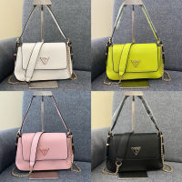 2023 guessˉSummer New Solid Color Chain Splice Vintage Belt Decoration Fashion Shoulder Bag Crossbody Bag Womens Bag