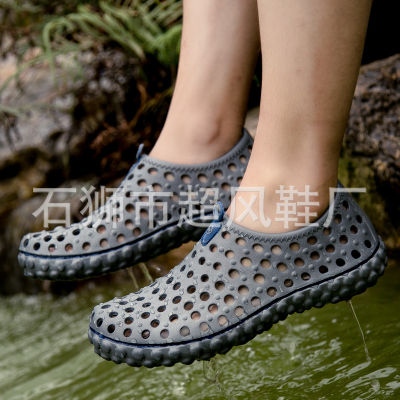 New style รองเท้าผู้ชายมีรูสำหรับฤดูร้อนรองเท้าแตะลุยตาข่ายรังนกระบายอากาศ