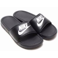 การหมายเลข To3♝¤ รุ่น BENASSI Swoosh กีฬารองเท้าแตะสีดำสีขาวรองเท้าแตะสำหรับชายหาดกีฬารองเท้าแตะสำหรับผู้ชายผู้หญิง