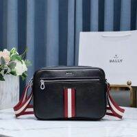 Bally คลาสสิกต้นฉบับเดียวกระเป๋าผู้ชายลำลองผู้ชายหนังวัวลายกระเป๋าเอกสารกระเป๋าสะพายไหล่