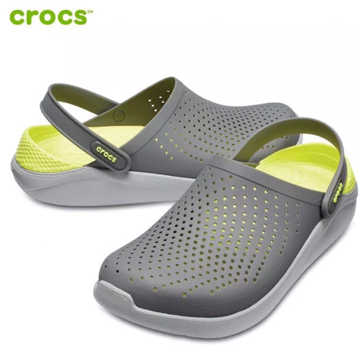 เตรียมส่งของ-รองเท้าแตะ-crocs-ทำจากยางคุณภาพสูงนุ่มน้ำหนักเบากันลื่นและราคาสมเหตุสมผล