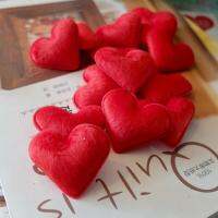 หัวใจ ผ้า กำมะหยี่ ขนาดประมาณ 4 เซนติเมตร จำนวน 6 ชิ้น 40 บาท Heart for Diy , for Valentine