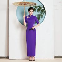 2022 เดินแบบใหม่ Cheongsam แสดงเวที Cheongsam ขยายขนาดบวกเย็บปักถักร้อยหรูหรากลางแขนยาว Cheongsam