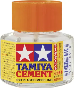 Tamiya: Plastic Cement (Regular / Quick Setting / Extra Thin)