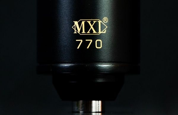 ไมโครโฟนและไวเลส-mxl-770-microphone-amp-wireless