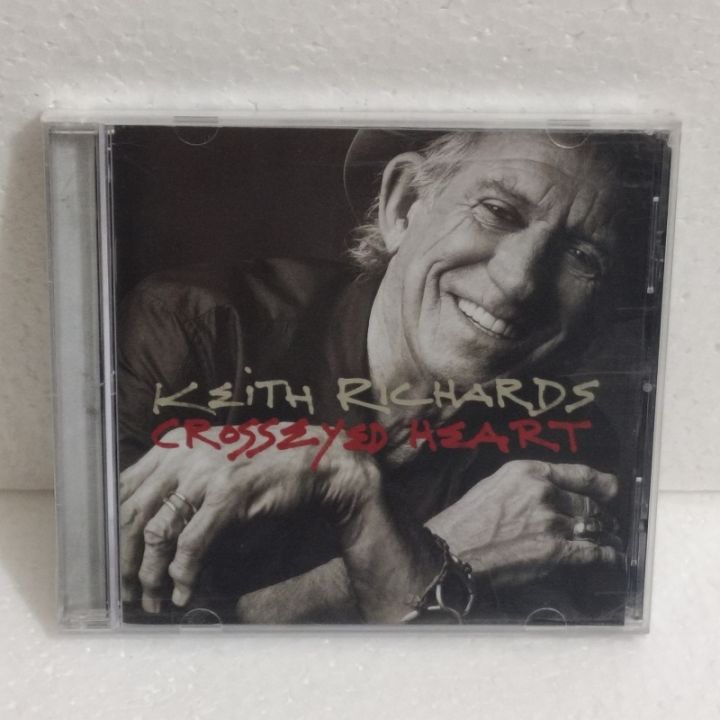 Rolling stones guitarist Keith Richards crossed heart | Lazada PH