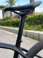 จักรยานคาร์บอนไฟเบอร์ทาง Seatpost/หลักอานจักรยานเสือภูเขา27.2/31.6*300/350/400Mm ไทเทเนียมสกรู125กรัม