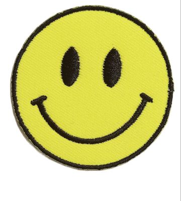 ิืหน้ายิ้ม สีเหลือง 6.5cm ตัวรีด-เย็บติดผ้า โลโก้ปัก มีกาวสำหรับรีด ตกแต่งเสื้อผ้า Logo Embroidery patches for iron on and sewing on fabric(หลากสี)