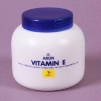 ? 1 แถม 1 เอ อาร์ วิตามิน อี มอยส์เจอร์ไรซิ่ง ครีม ครีม วิตามิน อี (Cream Vitamin E AR)  [ Sale 10%! ]