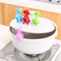 【jw】✿┇❃  1pcs Spill-proof Lid Lifter for Soup Pot Tools Silicone Resistant Holder Keep The