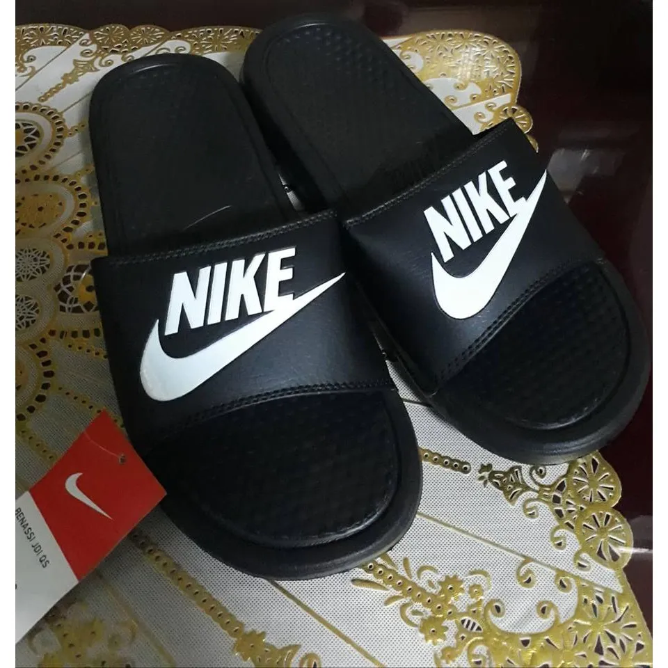 Aggregate more than 139 nike benassi swoosh sandals super hot ...