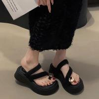 【July】 Fashionable all-match thick-soled slip-on sandals and slippers womens outer 2023 new summer internet celebrity super hot