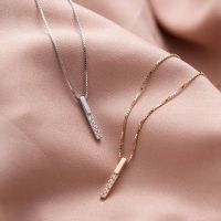 COCOJEWELRY Kalung Menegak Pandent Necklaces Women Diamond Rose Gold Clavicle Necklace Charm Pendant Jewelry Gift