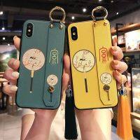 [Yellow peach flavor] 3D ย้อนยุคนูนกรณีโทรศัพท์สำหรับ iPhone X XS XR 11 12 13 14 Pro Max นุ่มปกหลัง7 8บวกสายรัดข้อมือพู่ Capa