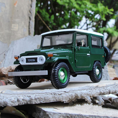 1:24 TOYOTA FJ40 CRUISER Classic Car Alloy Car Model Diecasts Metal Toy Off-road Vehicles Model Simulation Collection Kids Gift