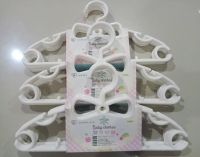 baby clothes hanger  white color ไม้แขวนเสื้อเด็กสีขาว แพ็ค6ชิ้น