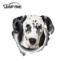 【User-friendly】 Dalmatian Pet ขนาด13ซม. X 12.5ซม. รูปลอกโลหะฉีกขาดสติกเกอร์ติดรถยนต์ลายสุนัข3D สะท้อนแสงรูปลอกตลกกันน้ำแต่งรถ