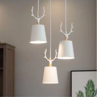 Modern fashion restaurant chandelier Nordic fashion simple wooden chandelier small antlers decorative chandelier wall lamp E27