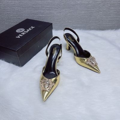 【official】Versace รองเท้าส้นสูง หนังวัวแท้ 7 ซม. ระบายอากาศ เซ็กซี่ สีทอง สําหรับผู้หญิง