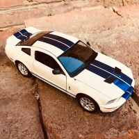 1:24 2007 Ford Mustang Shelby Cobra GT500 Alloy Sports Car Model Diecasts Metal Toy Vehicle Collection Simulation Children Gifts