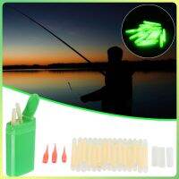 +【‘ Luminous Night Fishing Gear Box Random Color Outdoor Fishing Supplies Fishing Float Box Portable And Compact Plastic