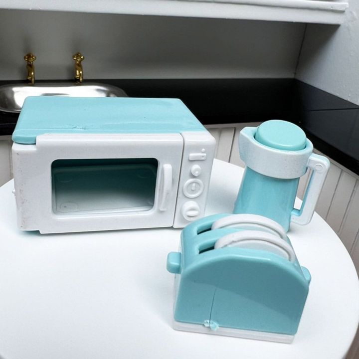 เครื่องทำขนมปังขนาดเล็กในเตาอบไมโครเวฟอุปกรณ์ตุ๊กตาเฟอร์นิเจอร์ในบ้านตุ๊กตาโมเดลกาต้มน้ำขนาดเล็ก