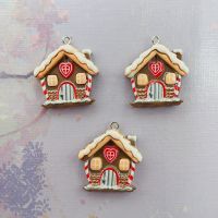 10Pcs Christmas House Bracelet Earrings Jewelry Production Discovery Cartoon Pendant Resin Flat Back Circular Accessories