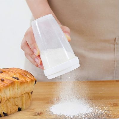 【LZ】 Plástico mão-realizada em pó shaker malha farinha parafuso peneira manual açúcar gelo shaker baking shaker peneira diy ferramenta de cozinha