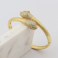 New Arrived Fashion Statement Cuff Bracelet Bangle for Women Grils Copper Metal Gold Plated Zirconia Animal Bracelet