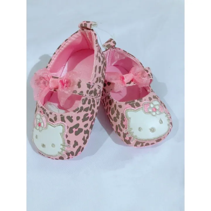 Hello kitty shoes for baby 16month . Lazada PH