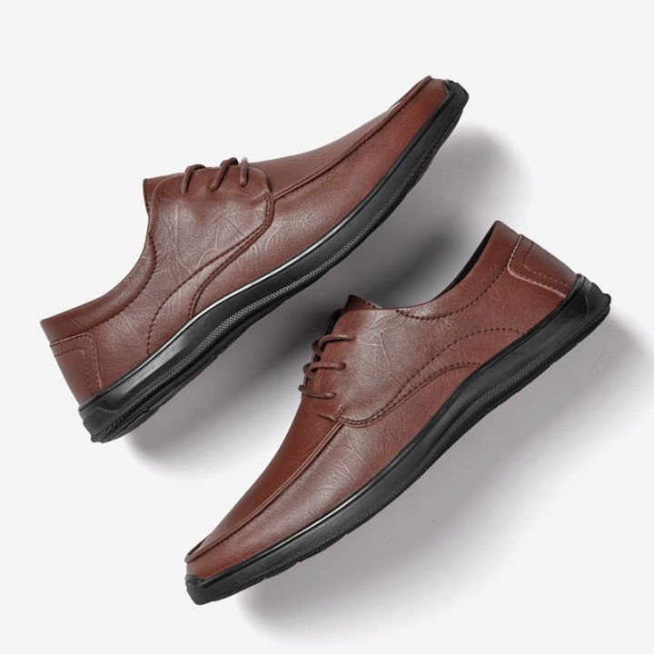 รองเท้าหนังลำลองสำหรับผู้ชายสีทึบรองเท้าหนังรองเท้าผ้าใบส้นเตี้ยสีดำแบบผูกเชือกสีน้ำตาล