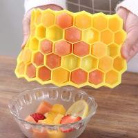 2PCS Honeycomb Ice Cube Maker Reusable Trays Silicone Ice cube Mold BPA Free Ice Mould with Removable Lids