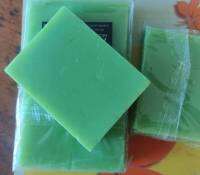 สบู่ฟอกหน้าขาว ผิวขาว AHA Green Soap ช่วยกำจัดเหงื่อไคลและแบคทีเรีย กำจัดสิวเสื้ยน ด่างดำ ขนาด 75 กรัม จำนวน 1 ก้อน