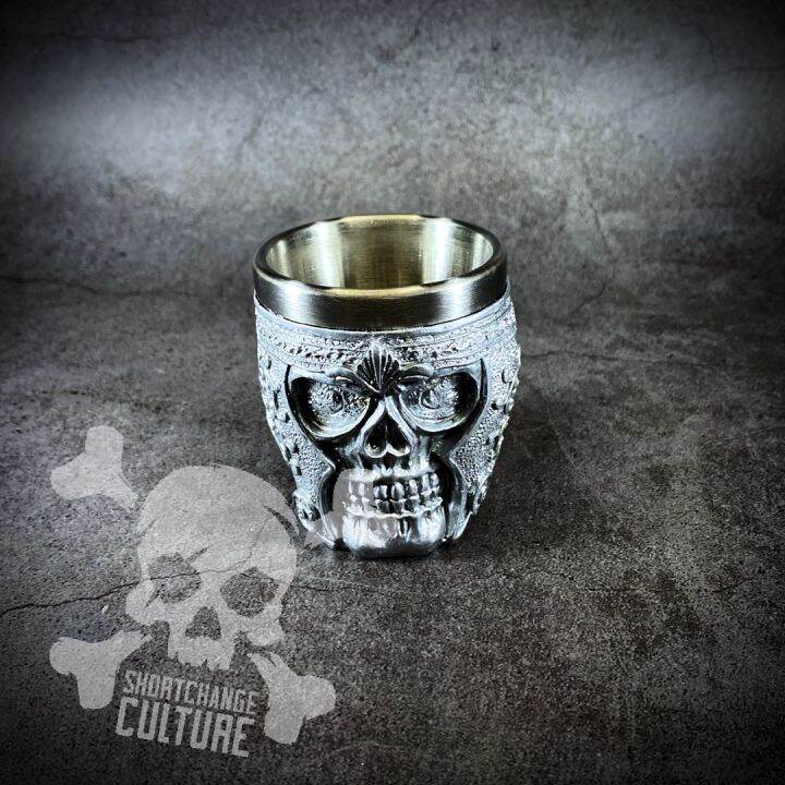 ของสะสม-แก้วช็อตลายนูน-รูปหัวกะโหลกนักรบ-warrior-skull-shot-glass