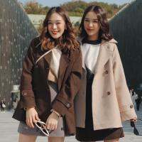 DAILYSQUAD - Ewha Short Coat - เสื้อโค้ท ทรงสั้น ผ้าวูล ทรงสั้น ลูกค้าถามกันเยอะมาก เป็นอีก 1ตัว ที่ต้องมีในทริปแน่นอน ให้ลุคคุณหนูสาวมั่น