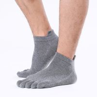 【LZ】✴  Meias sólido branco preto cinza homens algodão toe meias de fibra de bambu alta qualidade masculino verão inverno cinco/5 dedo meias de negócios sox