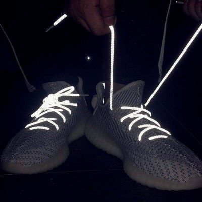 Reflective shoelaces men and women trend personality sneakers fluorescent full round highlight black white gray เชือกผูกรองเท้าสะท้อนแสงสำหรับผู้ชายและผู้หญิงรองเท้ากีฬาบุคลิกภาพแบบอินเทรนด์เรืองแสงเต็มวงกลมสีดำสว่างสีขาวสีเทา