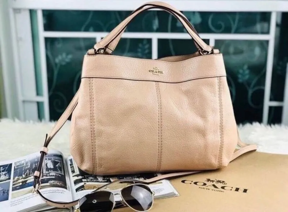 Coach small lexy shoulder best sale bag review