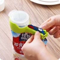Snack Sealing Clip Fresh Keeping Sealer Clamp Plastic Helper Food Saver Travel Kitchen Gadgets Seal Pour Food Storage Bag Clip