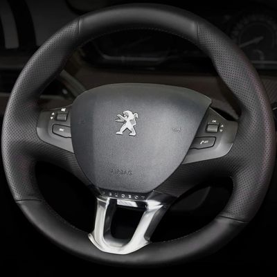 พวงมาลัยรถยนต์หุ้มหนังเทียม PU สีดำเย็บด้วยมือสำหรับ Peugeot 208 2011-2019 Peugeot 2008 2013-2018 2019