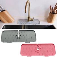 【CW】 Silicone Faucet Handle Drip Catcher Tray Mat Drain Pad Splash Reusable Kitchen Sink Countertop Protector