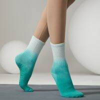 【YD】 New Cotton Breathable Sweat-absorbing Gradient Color Stocking Non-slip Socks Mid-tube Ballet Pilates