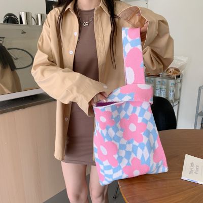 Handheld Bag For Girls Fashionable Shoulder Bag Colored Flower Handheld Bag Autumn And Winter Girls Handbag Knitted Handheld Bag