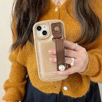 เคสโทรศัพท์มือถือสีไข่มุกสำหรับ iPhone14 เคสซิลิโคนสีกากีสำหรับ iPhone13 Promax เคสโทรศัพท์ Stereo Glitter สำหรับ iPhone11 สายรัดข้อมือมุกสุดหรูสำหรับ iPhone12 เคสโทรศัพท์สีกากีสไตล์ย้อนยุคสำหรับ iPhone14 Promax