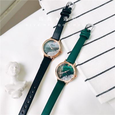 【Hot Sale】 Peacock green retro disc niche womens watch student college simple literary ins female series