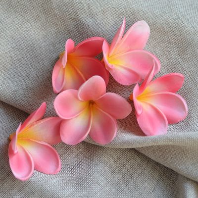 【CC】 10PCS Hawaiian Flowers Fake Plumeria Foam Frangipani Heads 9cm Beach Wedding Decorations FloatingTH