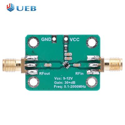 Gain 32dB เครื่องขยายสัญญาณไฟฟ้า RF บอร์ดเครื่องขยายเสียงแถบกว้างเสียงต่ำ RF LNA 0.1-2000MHz Broadband โมดูล DC 9-12V