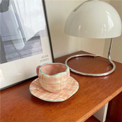 Nordic Small Pink Irregular Ceramic Cup Decorative Breakfast Drinking Milk Tea Cup Wedding Reusable Coffee Cup Saucer