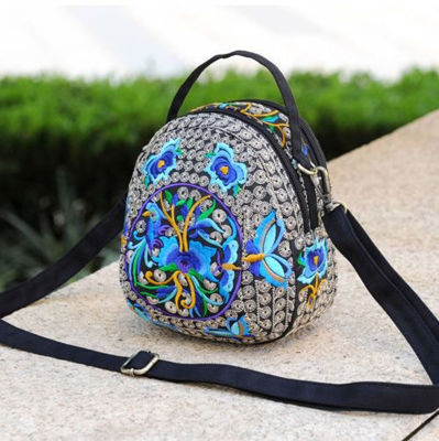 กระเป๋าปักลายสำหรับเดินทางแบบถือด้วยมือถือได้,กระเป๋าอเนกประสงค์เย็บปักถักร้อยสไตล์ชาติจาก Yunnan Dali