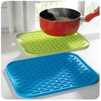 Silicone Anti-Hot Insulation Pad Square Non-Slip Coaster Tableware Drain Pot Mat Pot Dish Placemat